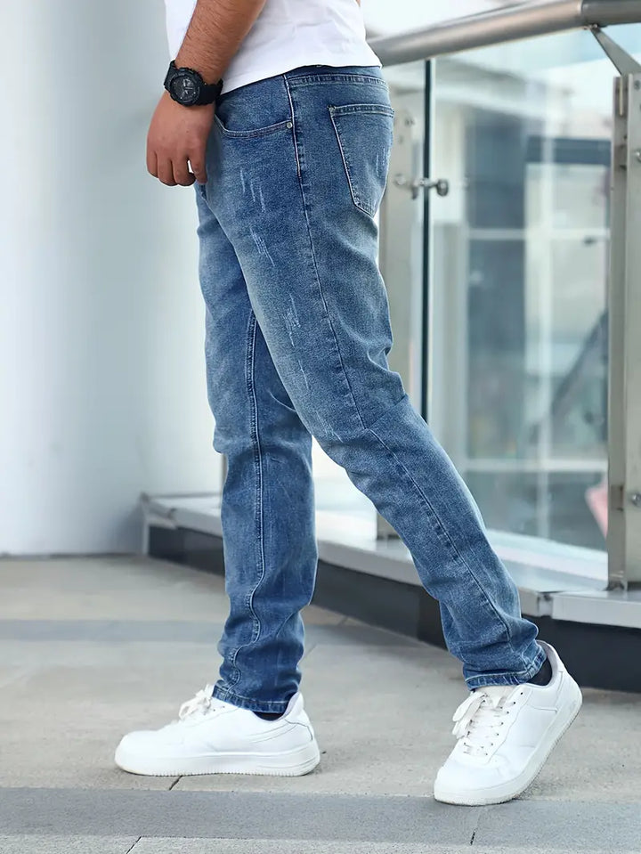Drune | Jeans in lässigem, stylischem Design