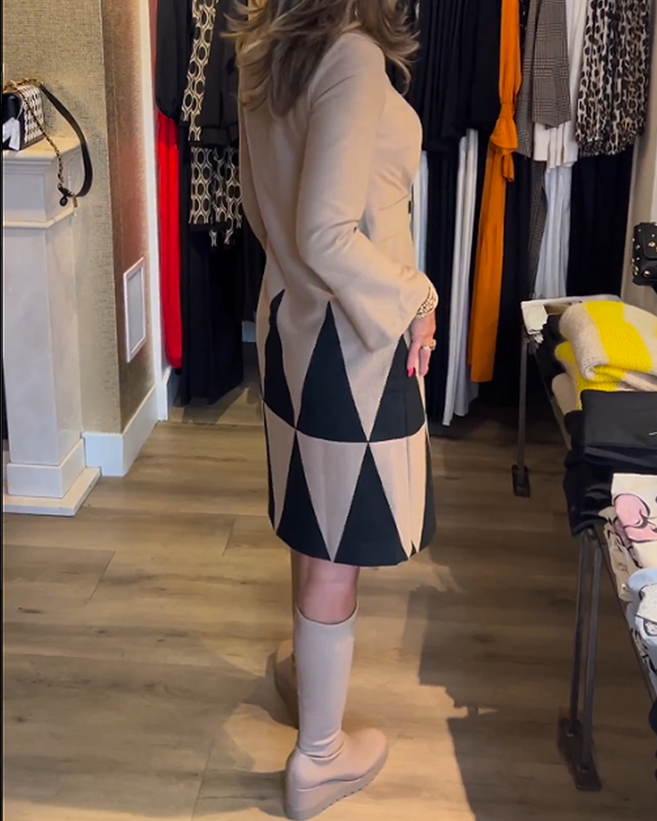 Drune | Kleid mit Geometrischem Print