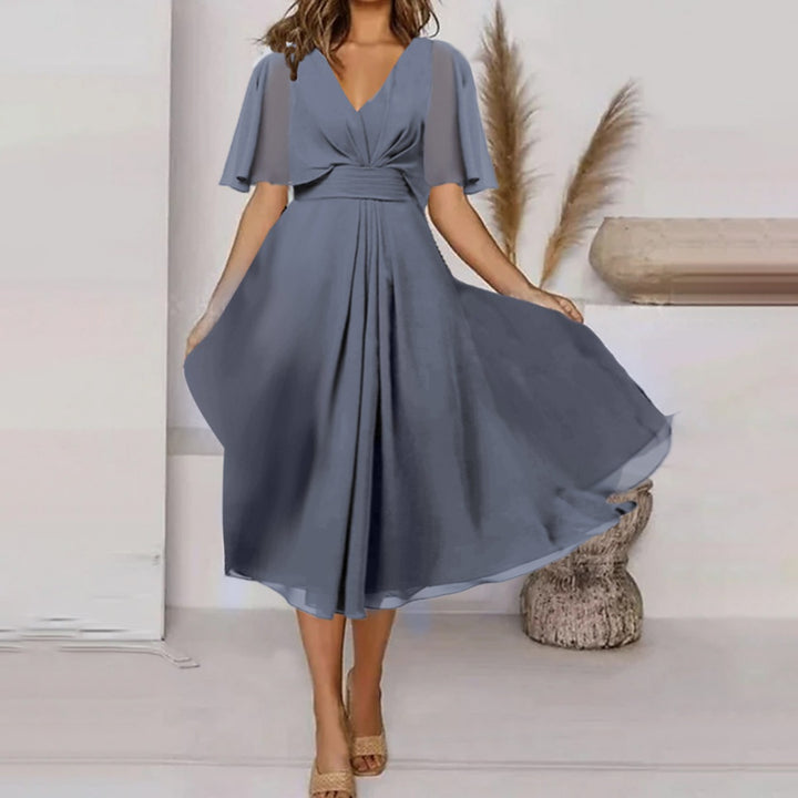 Drune | V-Ausschnitt Taille Swing Kleid