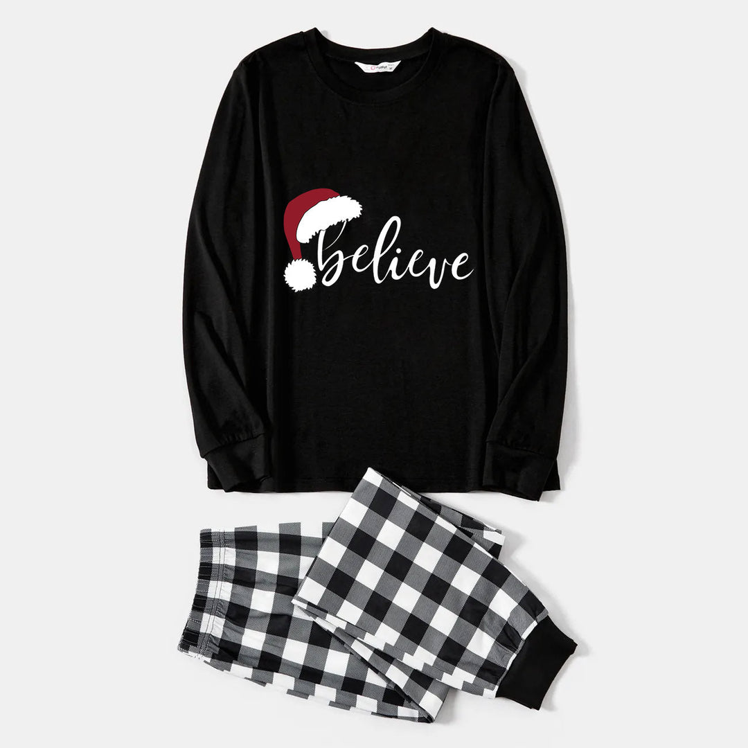 Drune | Weihnachtsmütze und 'Believe' Buchstaben Druck Muster Paar Schwarz & Weiß kariert Schlafanzug Set