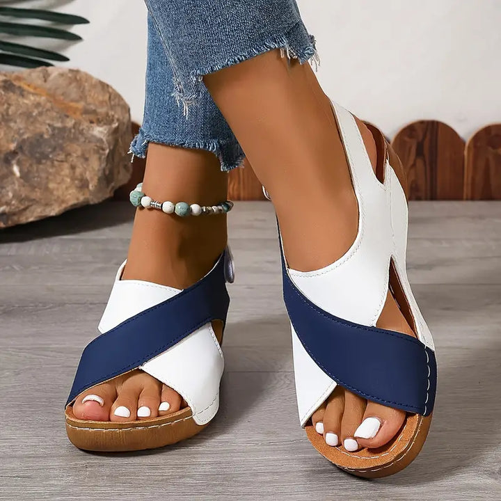 Drune | Damenschuhe mit Kontrastierendem Keilabsatz