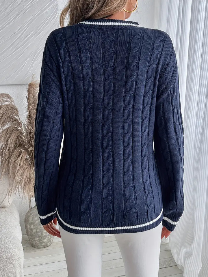 Drune | V-Ausschnitt Kuschelsweater