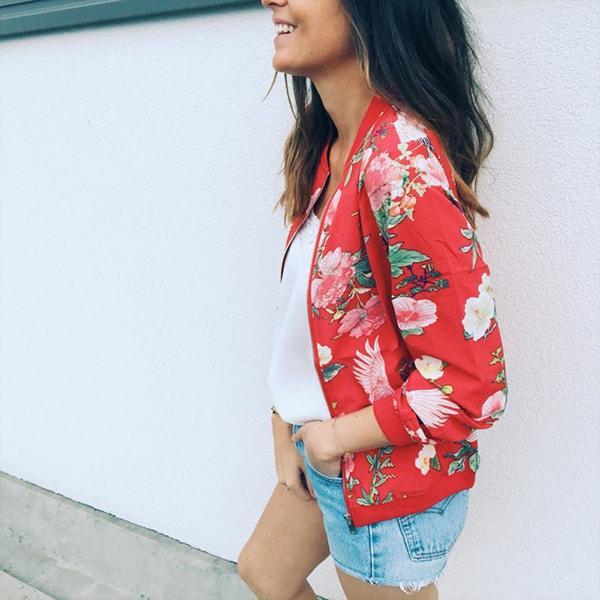 Drune | Rote Jacke mit floralem Druck