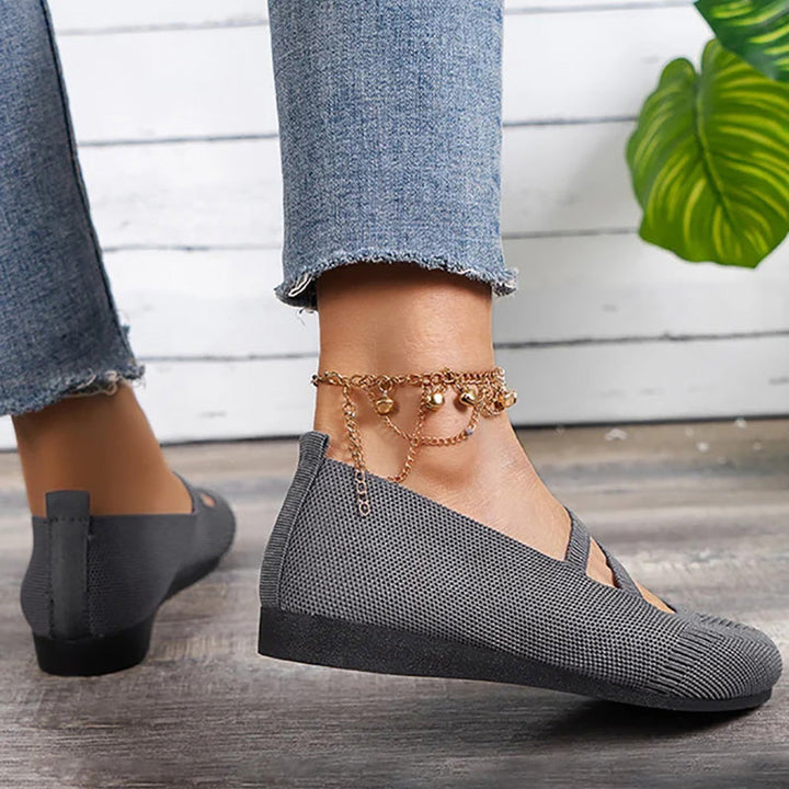 Drune | Flache Slipper mit Riemen Über Dem Spann und Flacher Sohle für Damen