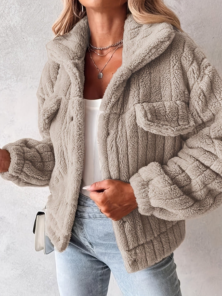 Drune | Kurze Jacke Aus Kunstpelz mit Brusttaschen Polyester Warm und Stilvoll