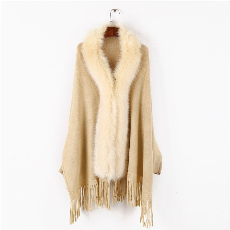 Damen Poncho mit Kunstfellkragen und Fransensaum Drune