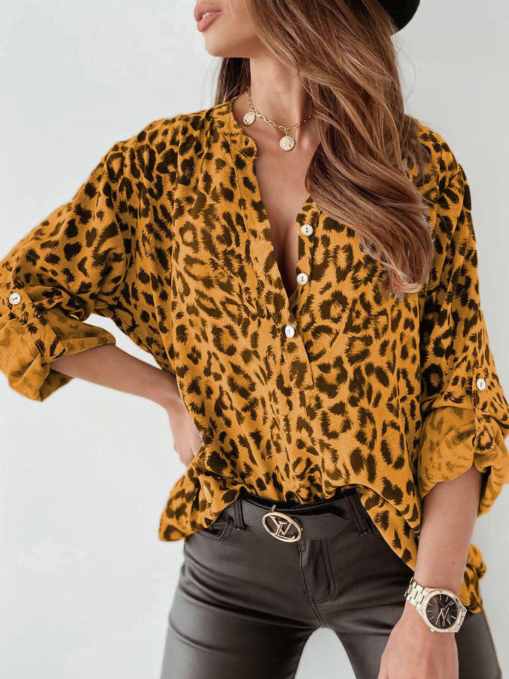 Drune |  Trendige Bluse im Leo-Muster