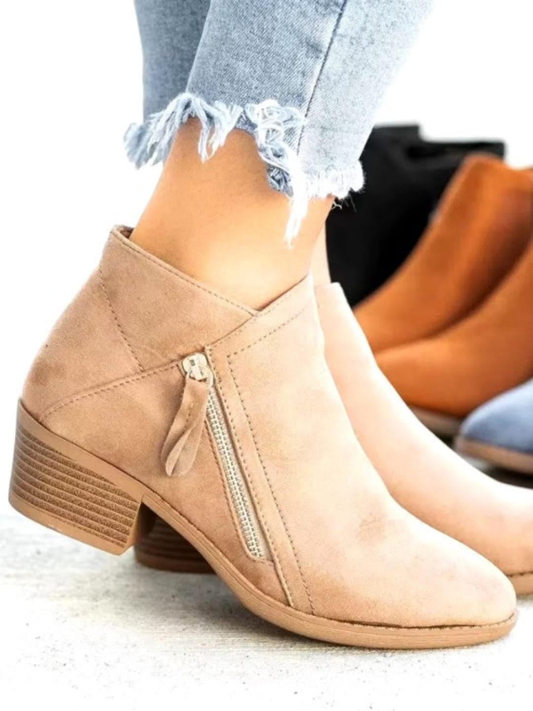Drune | Ankle Zipper Aus Wildleder Stil Chic Und Unübertroffener Komfort