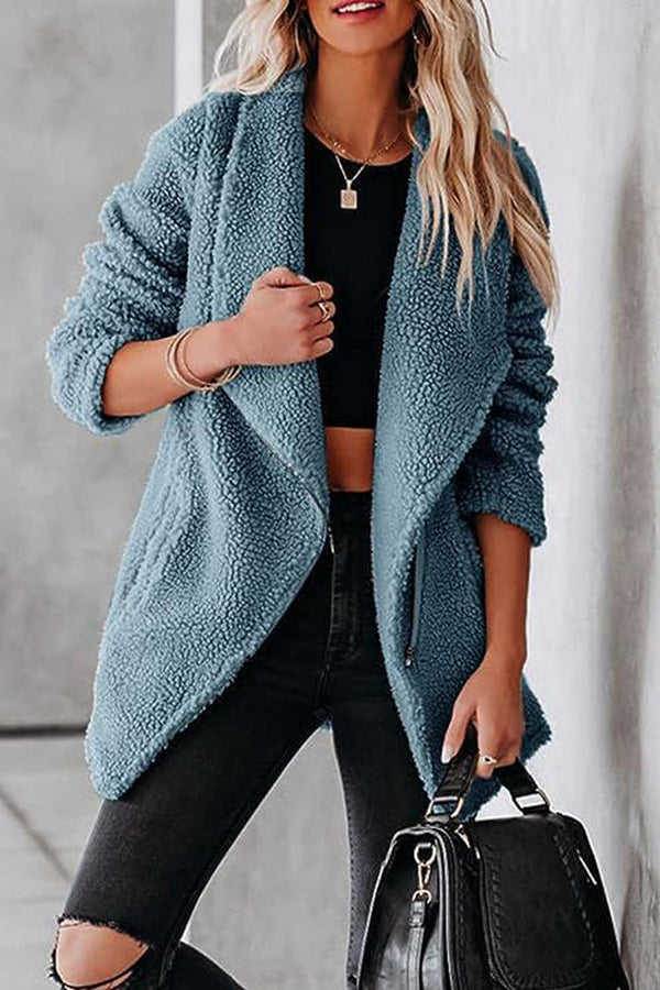 Drune | lässige Lammlederjacke mit Reißverschlusstaschen und Kastenveloursjacke