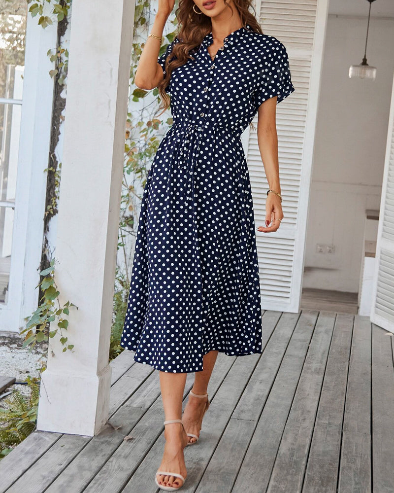 Drune | Kleid mit Gepunktetem Kordelzug und Knopfleiste