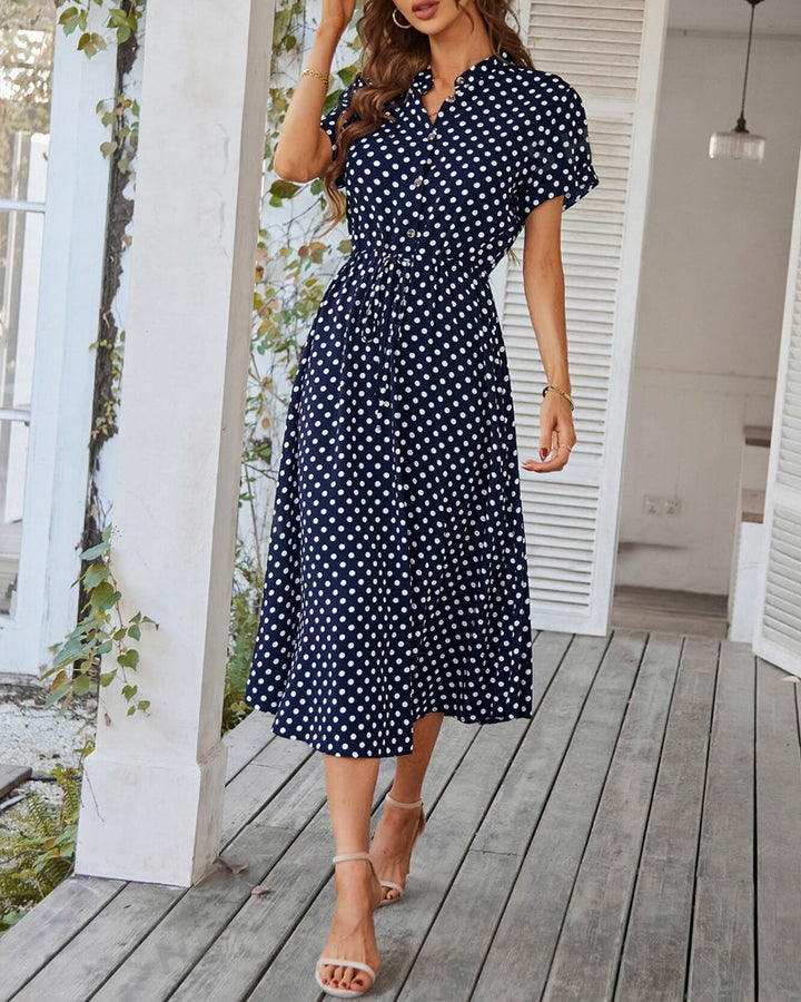 Drune | Kleid mit Gepunktetem Kordelzug und Knopfleiste