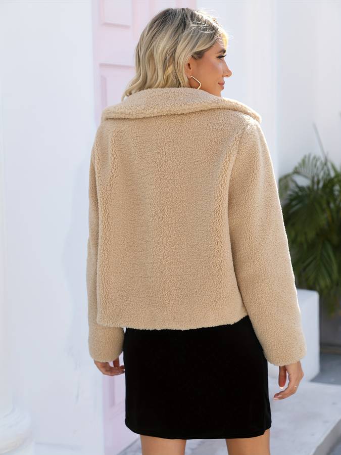 Drune | Warme Teddy Damenjacke mit Knöpfen