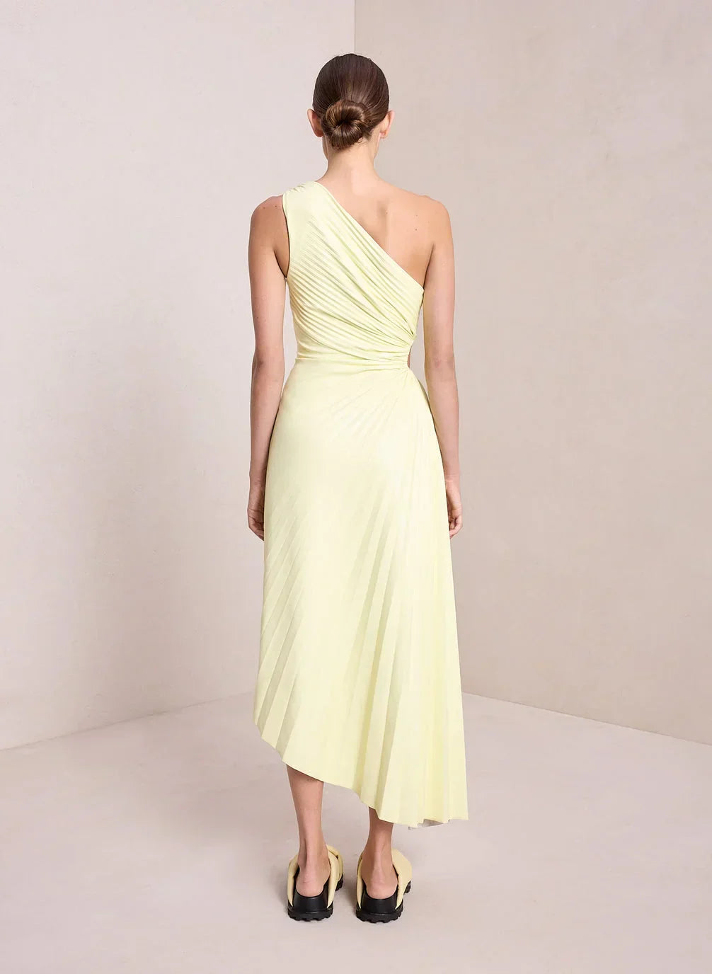 Drune | One Shoulder Maxikleid