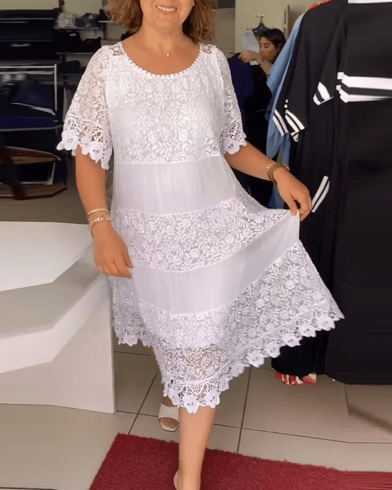 Drune | Stilvolles Kleid Mit Feiner Spitzenverzierung