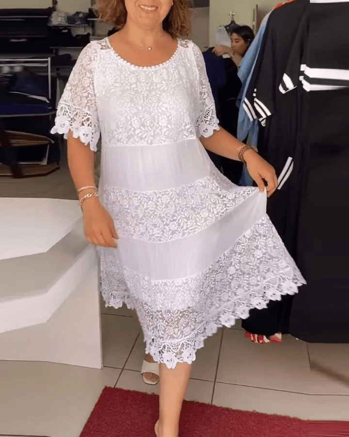 Drune | Stilvolles Kleid Mit Feiner Spitzenverzierung