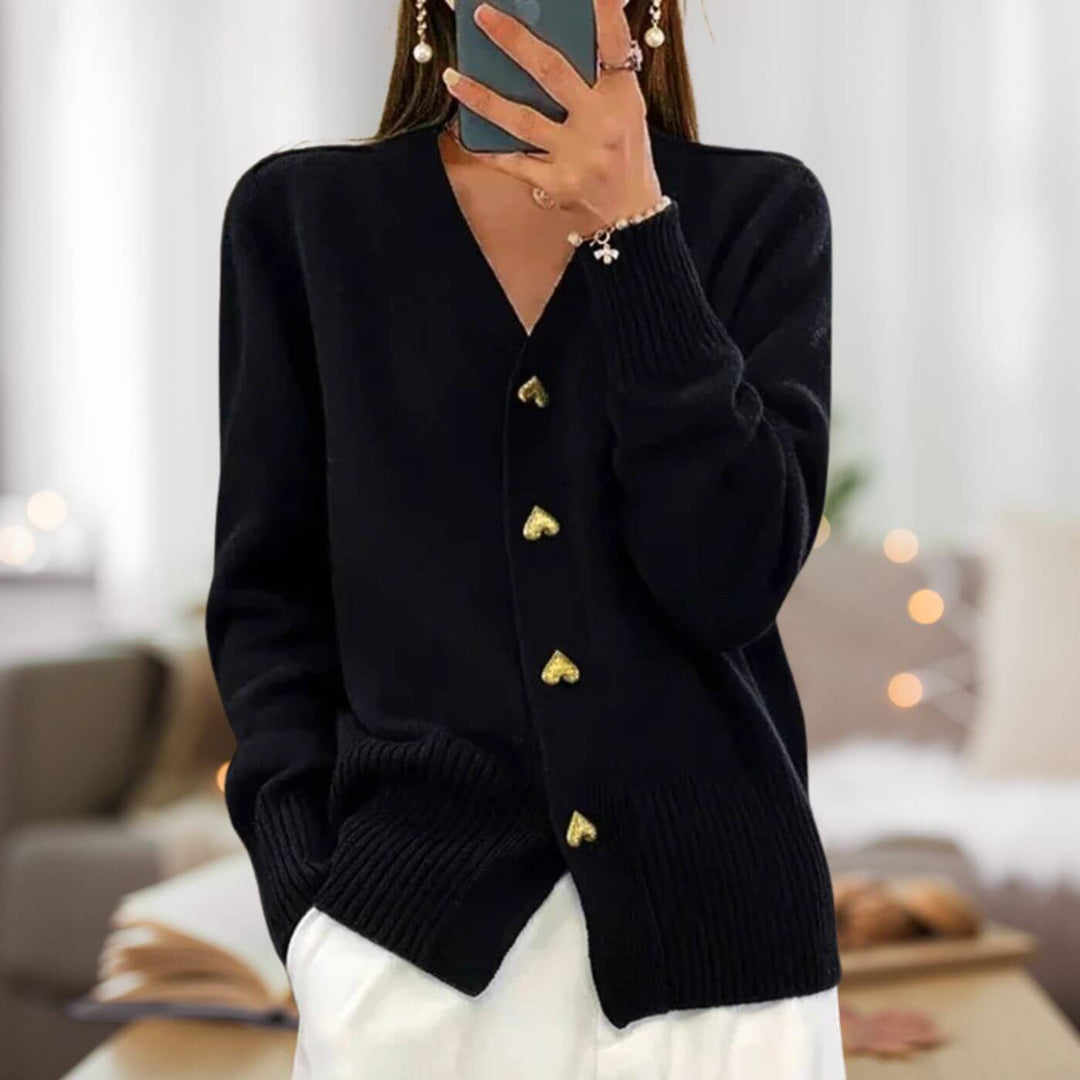 Drune | Stylish cardigan with heart button accents