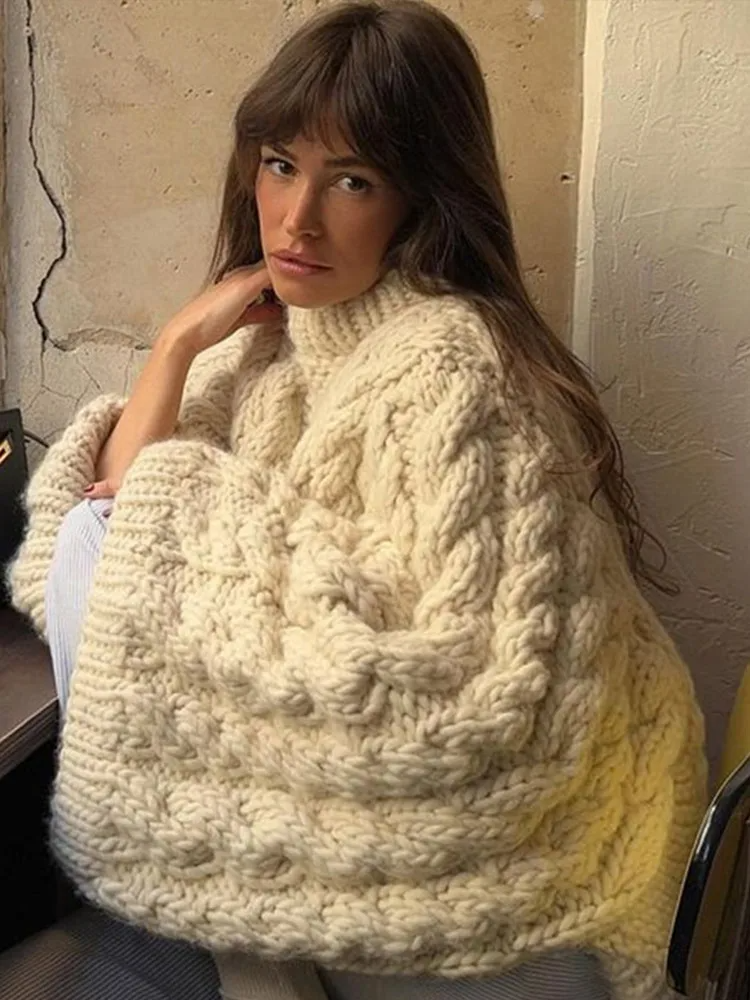 Drune | Grobstrick übergroßer Pullover mit hohem Kragen