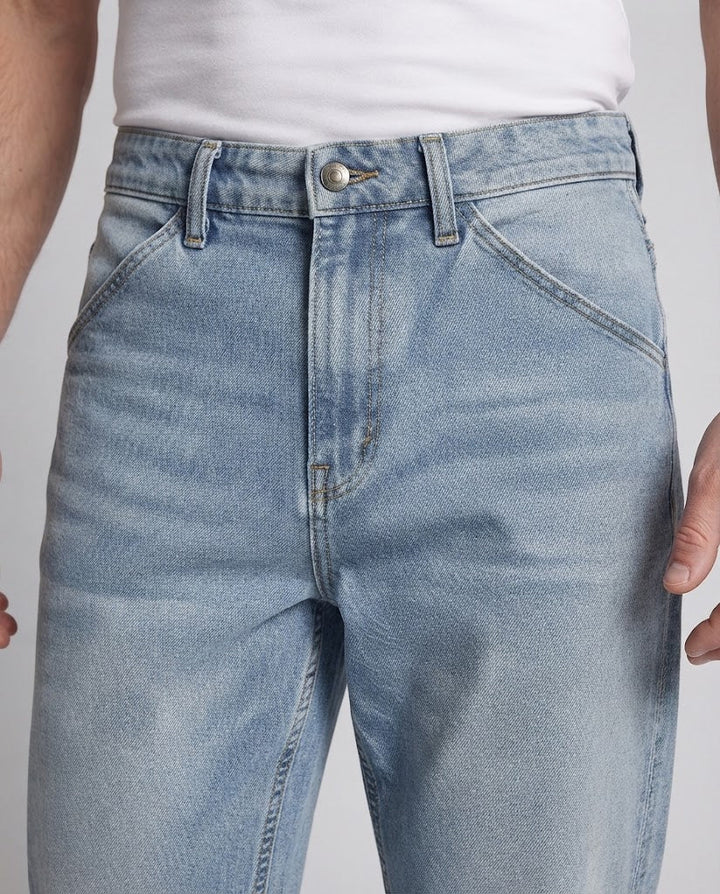 Herren weite tapered Denim-Jeans mit mittlerer Bundhöhe und konstrastierenden Außennaht-Details Drune