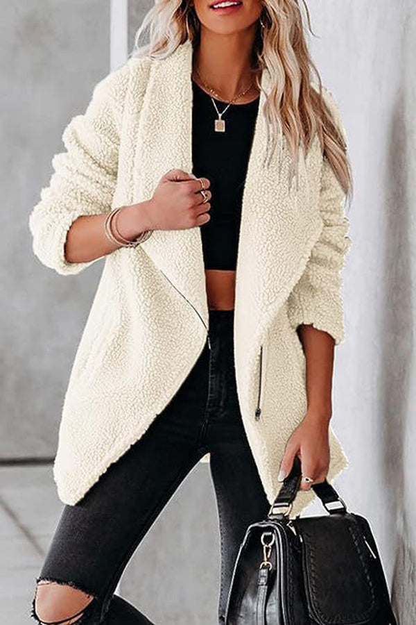 Drune | lässige Lammlederjacke mit Reißverschlusstaschen und Kastenveloursjacke