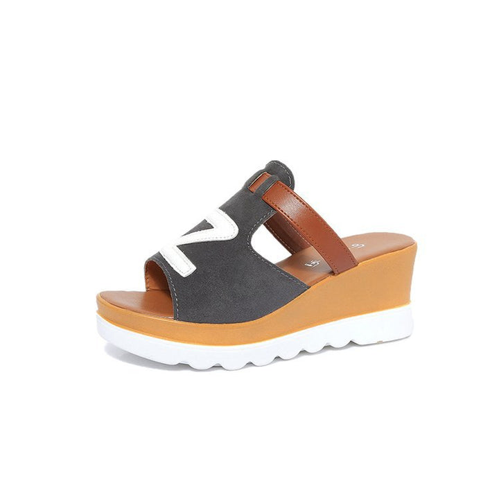Damen nan Schlupf-Keilpantolette mit ergonomischer Wellenlaufsohle, gepolstertem Komfortfußbett und dekorativer Logoapplikation Drune