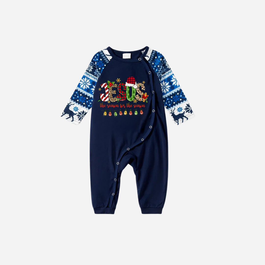 Drune | Jesus der Grund für die Saison Familie Weihnachten Pyjama Set - Marineblaues Oberteil mit blauen und weißen Schneeflocken bedruckten Hosen