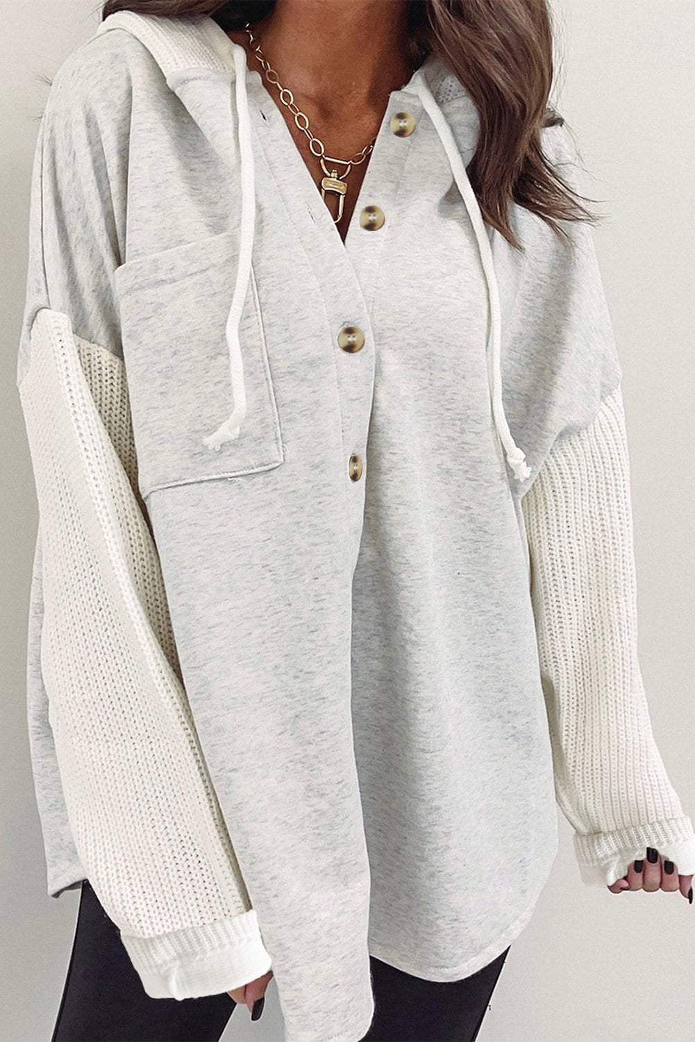 Drune | Langärmelige Bluse mit Kapuze und Knöpfen Baumwollmischung Komfort und Stil