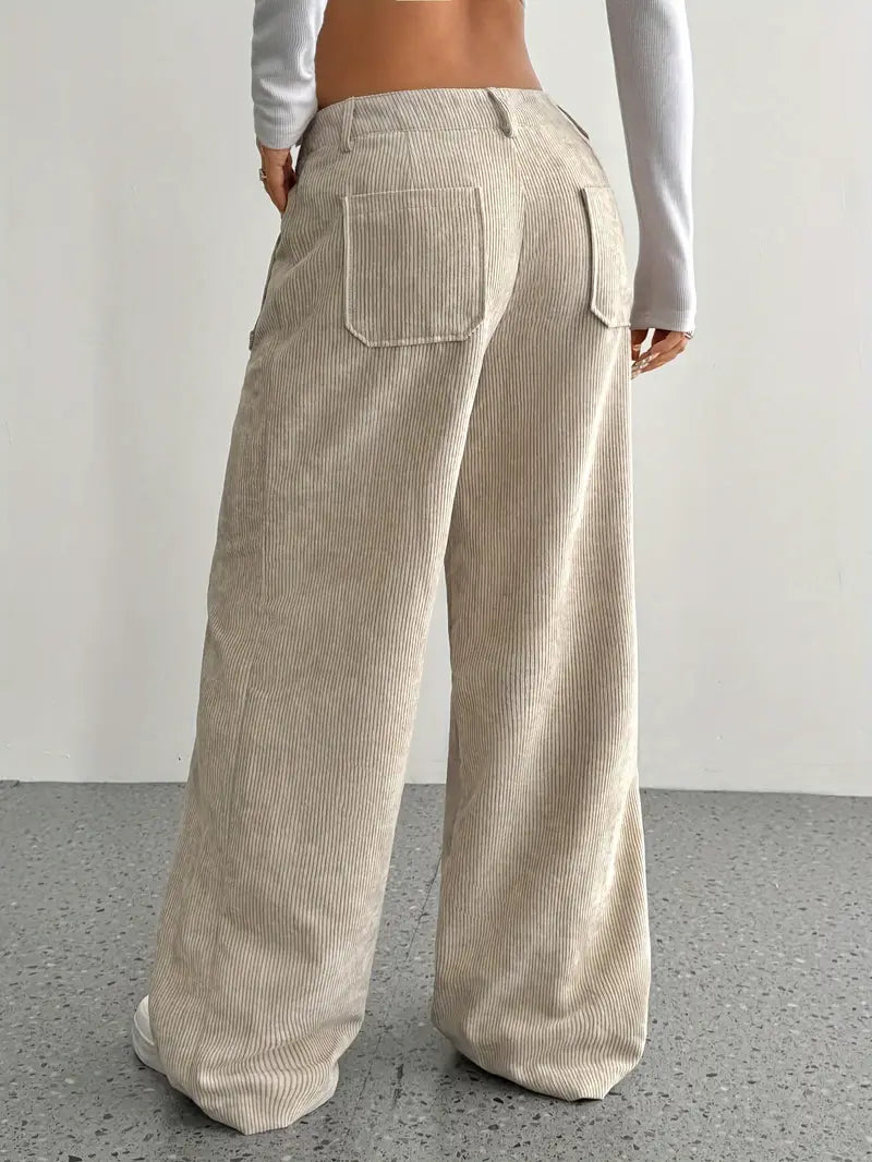 Drune | Weite Cordhose für Damen aus Baumwollmischung