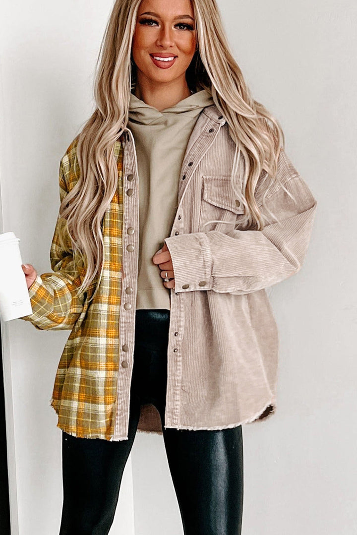 Drune | Zweiseitige Hemdjacke Karomuster und Corddesign Stil und Komfort
