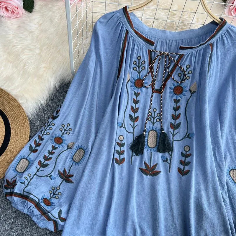 Drune | Damen Rundhalsbluse mit Stickerei