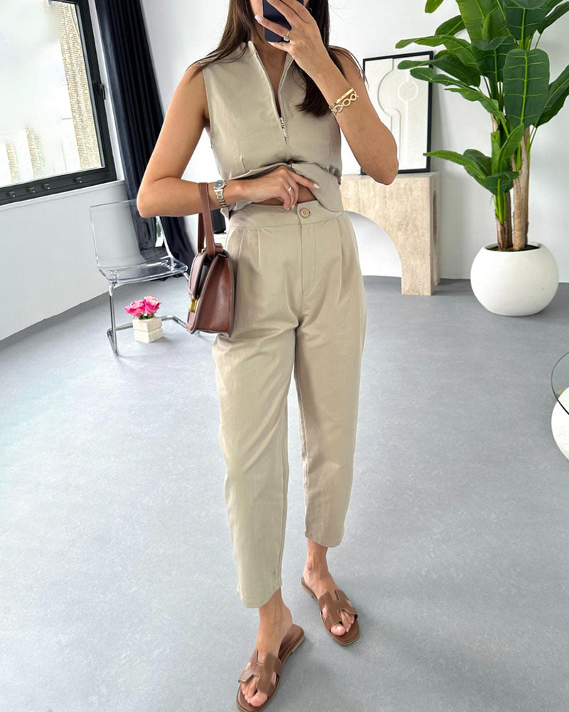 Drune | Ärmelloser Jumpsuit mit Reißverschluss und Gürtel Sandfarben Schick und Bequem