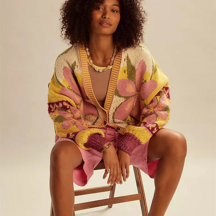 Drune | florale Strickjacke mit lockerer Passform und langen Ärmeln