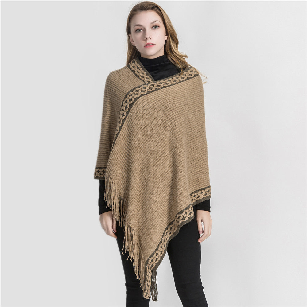 Damen V-Ausschnitt Ruana-Poncho mit geflochtener Bordüre und Fransen Drune