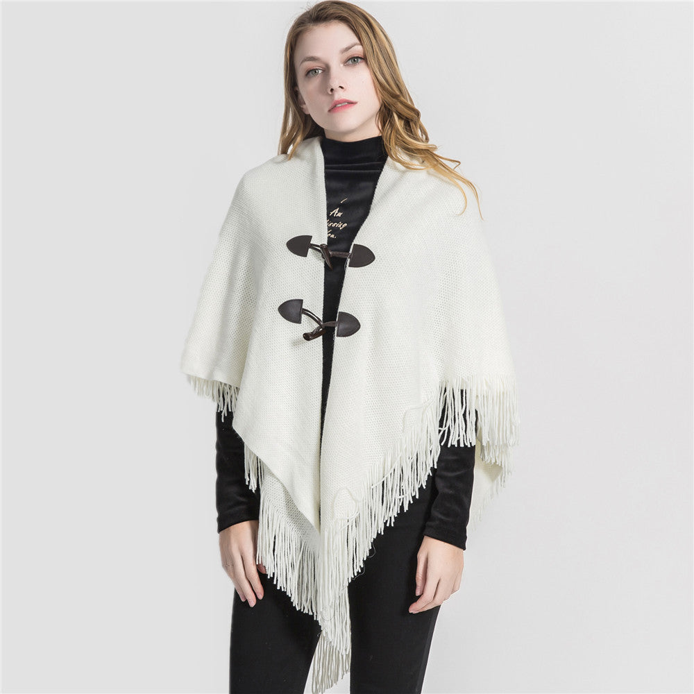 Damen Strick-Ruana-Poncho mit Schalkragen, Knebelverschlüssen und Fransensaum Drune