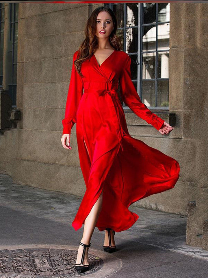 Drune | Elegantes Kleid mit langen Ärmeln V-Ausschnitt Geteilter langer Rock