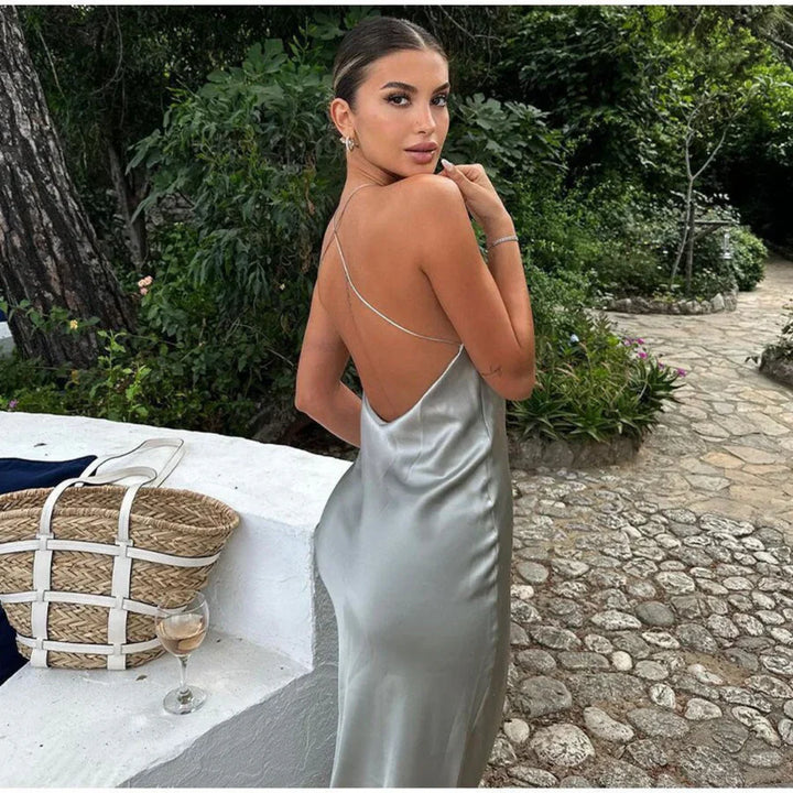 Drune | Elegantes Halterneck Kleid Für Edle Anmut Bei Damen