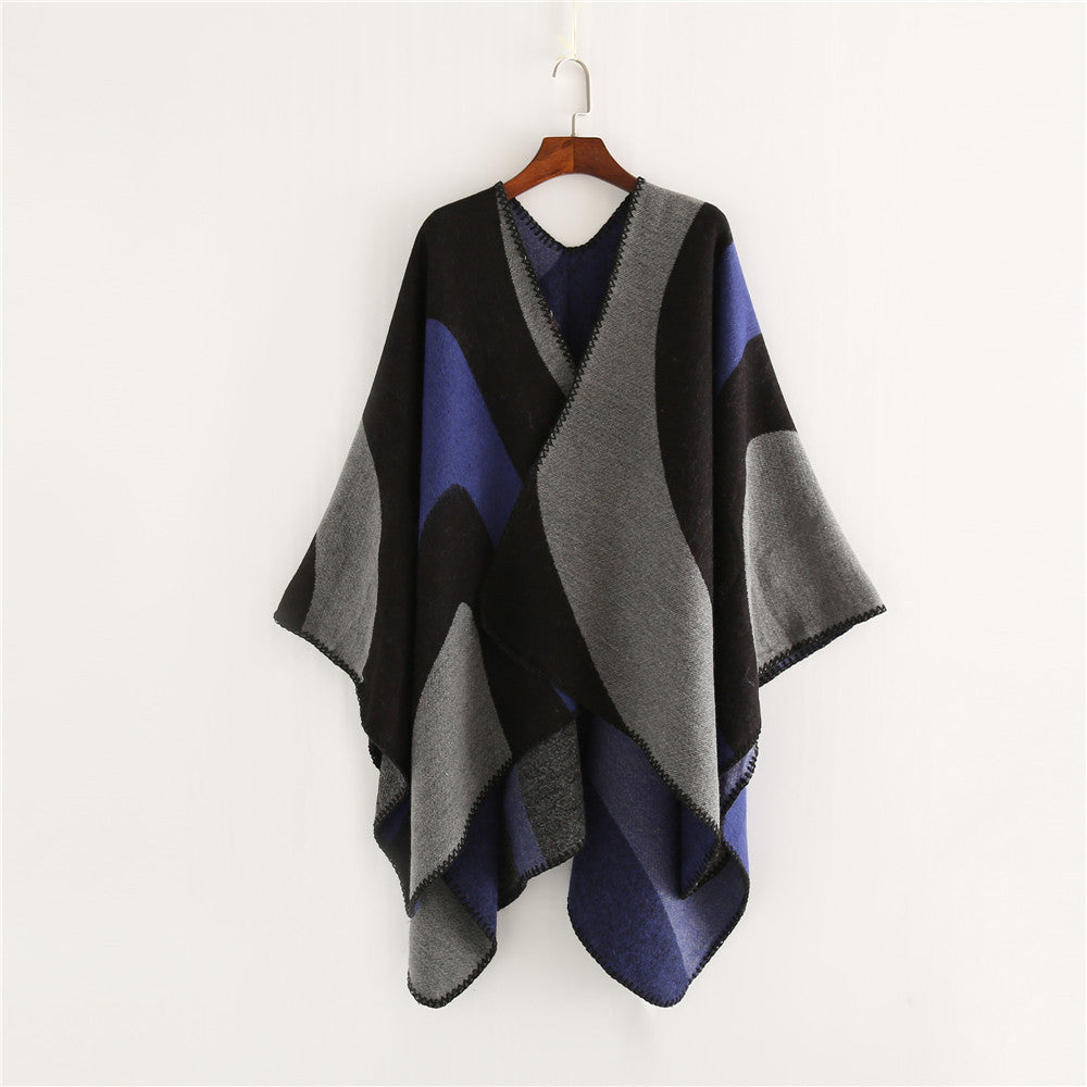Damen Weichfallender Cape‑Überwurf im Oversize‑Ruana‑Stil mit kontrastierenden Rundflächen und Zierkettnaht Drune