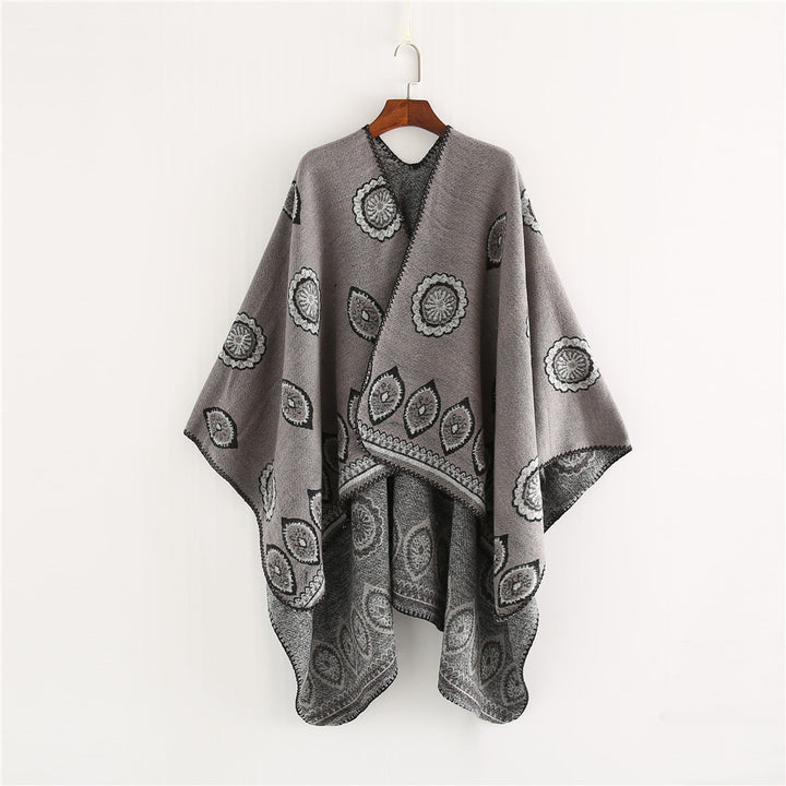Damen Oversize-Ruana mit gewebtem Medaillon‑Jacquard und offenem Kimono‑Fall Drune