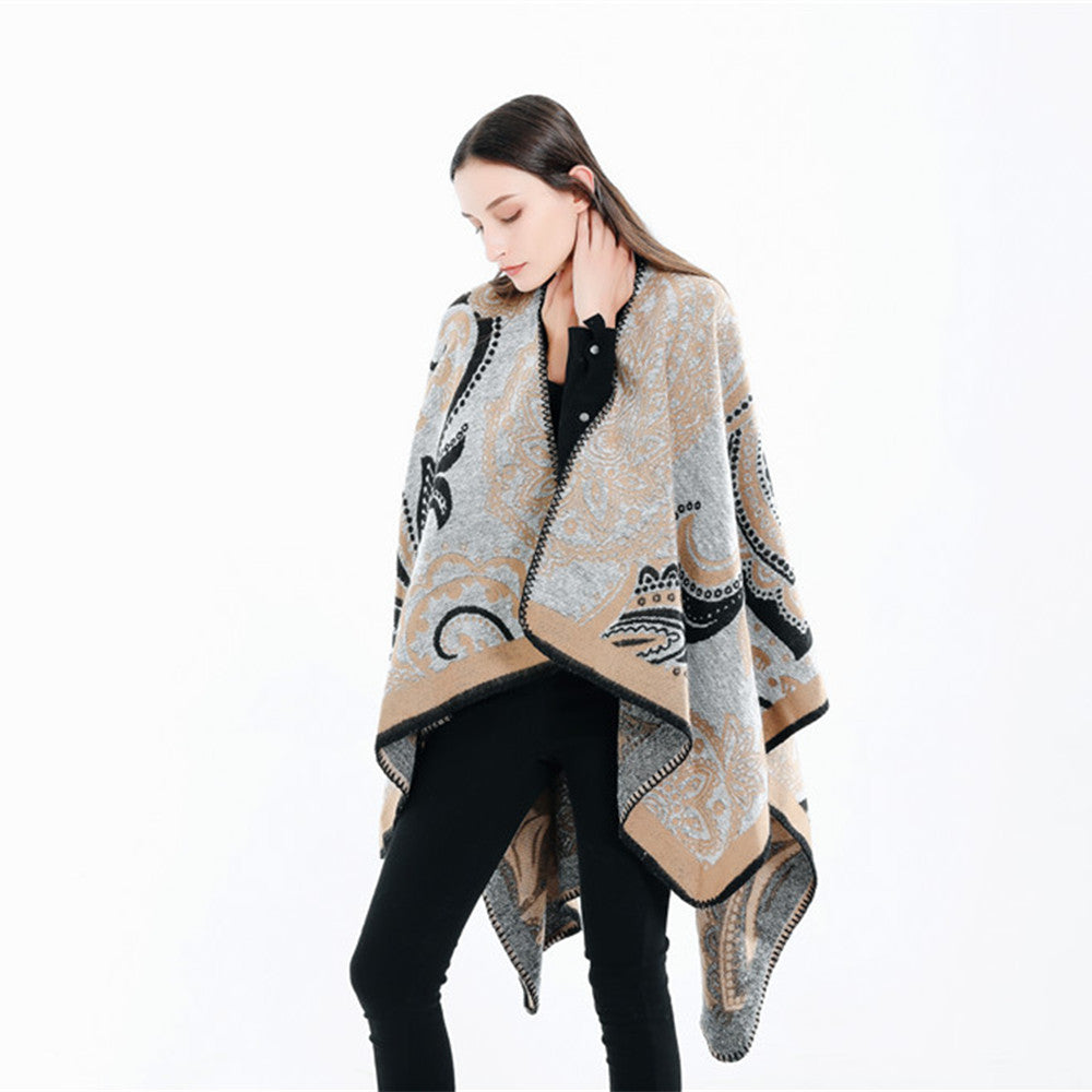 Damen Oversize-Ruana-Überwurf mit Paisley-Jacquard und Zierstichkante Drune