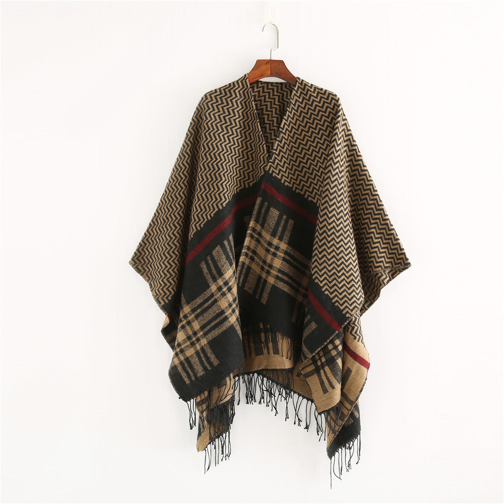 Damen Oversize-Umhangponcho aus Wollmix mit Karomuster, Zickzackjacquard und Fransensaum Drune