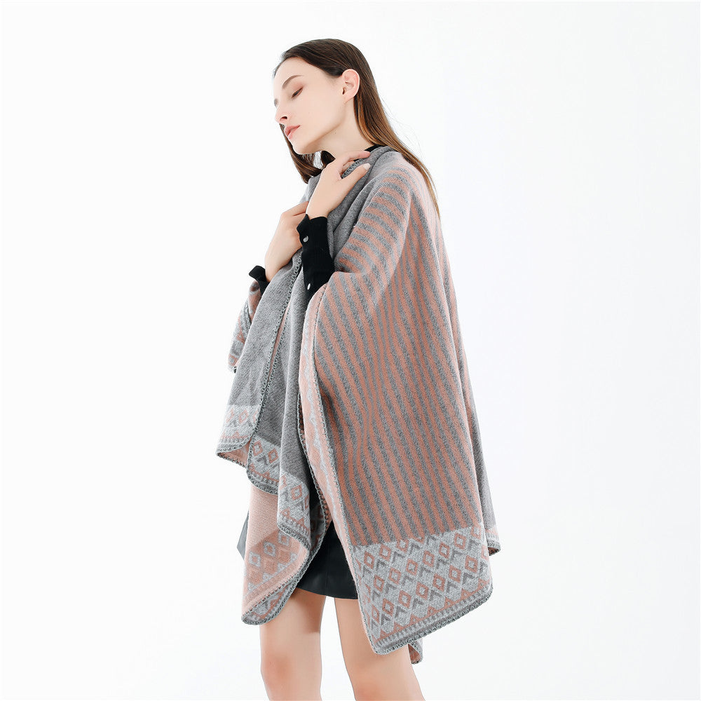 Damen Oversize-Doubleface-Ruana mit gewebter Bordüre und weichem Wollmix Drune
