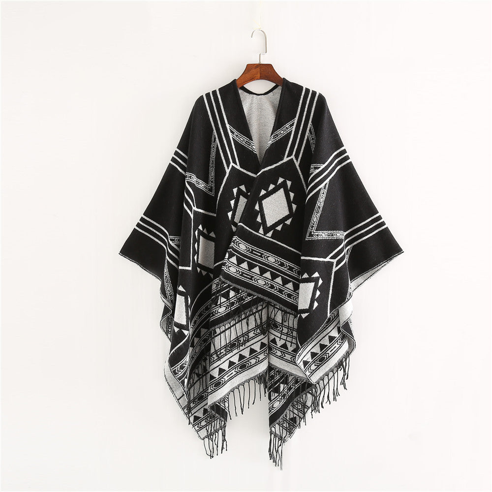 Unisex Ethno-Poncho aus weichem Strick mit Fransen und geometrischem Muster Drune