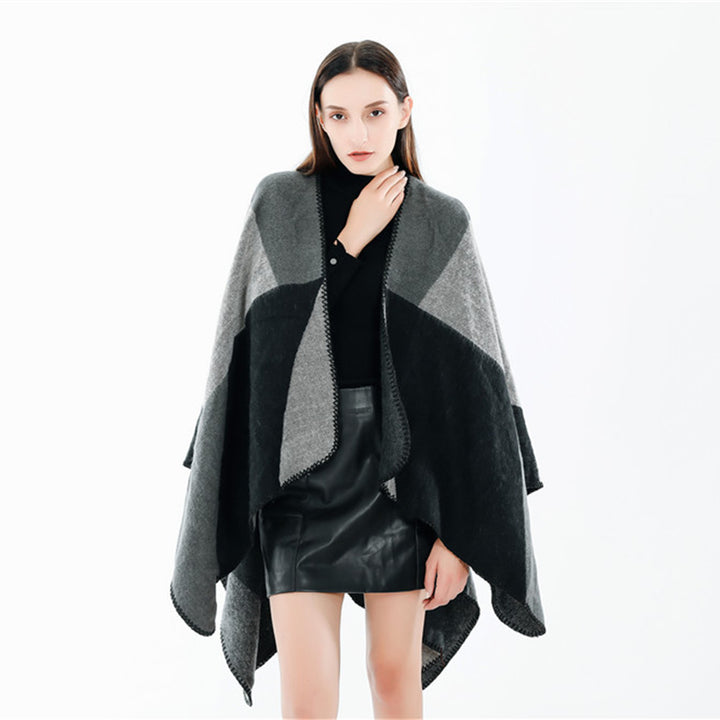Damen Weichfallender Cape‑Überwurf im Oversize‑Ruana‑Stil mit kontrastierenden Rundflächen und Zierkettnaht Drune