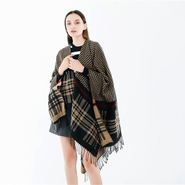 Damen Oversize-Umhangponcho aus Wollmix mit Karomuster, Zickzackjacquard und Fransensaum Drune
