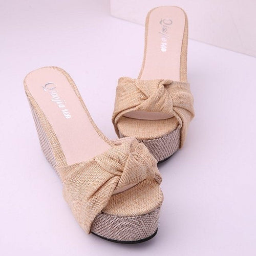 Damen nan Keil-Pantolette mit hohem Bast-Plateau und gedrehtem Textilriemen Drune