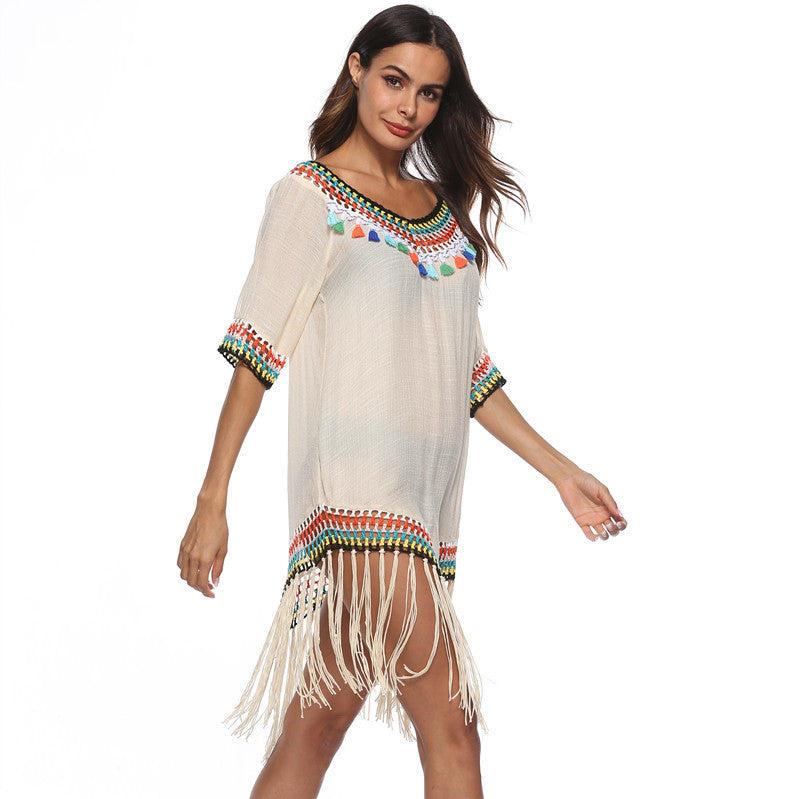 Damen Strandüberwurfkleid mit fransigem Saum und buntem Häkelmuster Drune