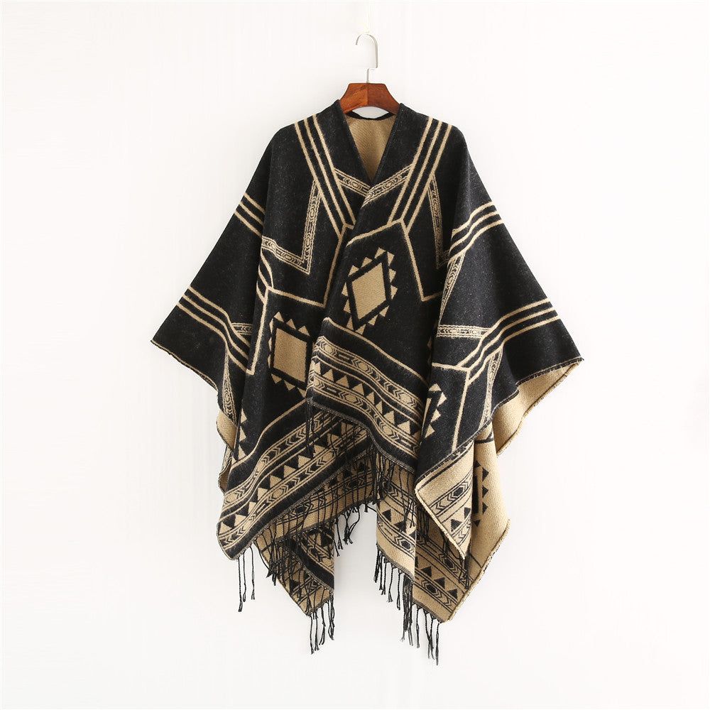 Unisex Ethno-Poncho aus weichem Strick mit Fransen und geometrischem Muster Drune