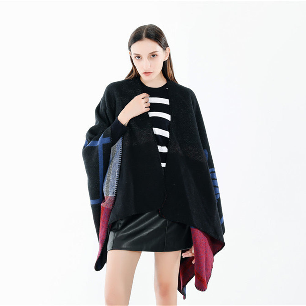 Damen Jacquard-Ruana mit floralem Intarsienmuster und zweifarbiger Wendekante Drune