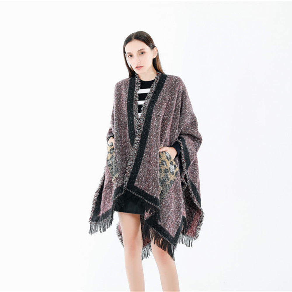 Damen Oversize-Ruana-Poncho im wolligen Mix mit Fransen und Kontrastkante Drune