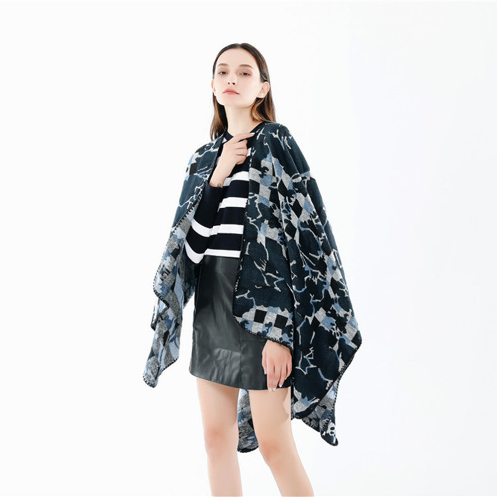 Damen Oversize-Ruana mit V-Ausschnitt und Jacquard-Karo-Floralmuster Drune
