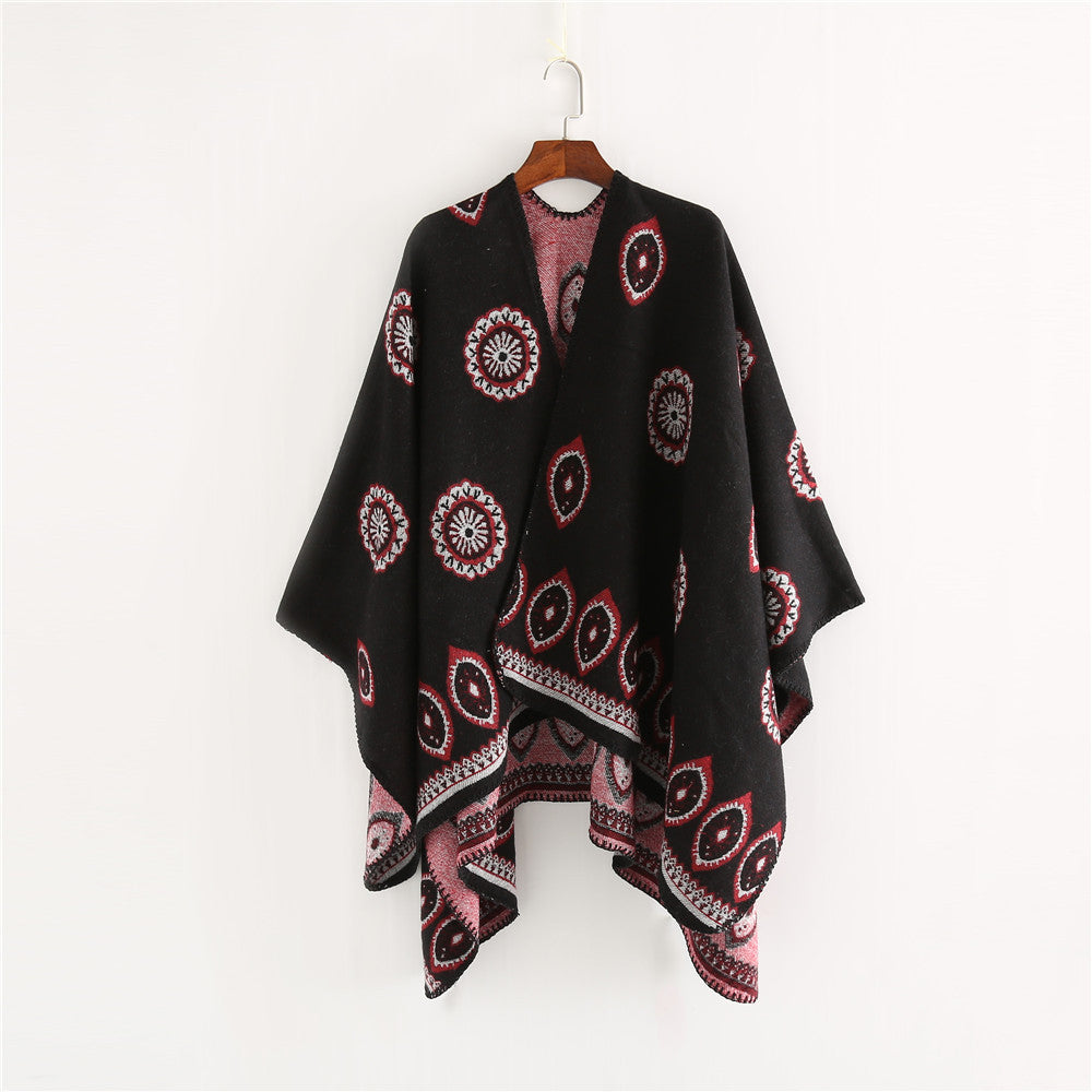 Damen Oversize-Ruana mit gewebtem Medaillon‑Jacquard und offenem Kimono‑Fall Drune